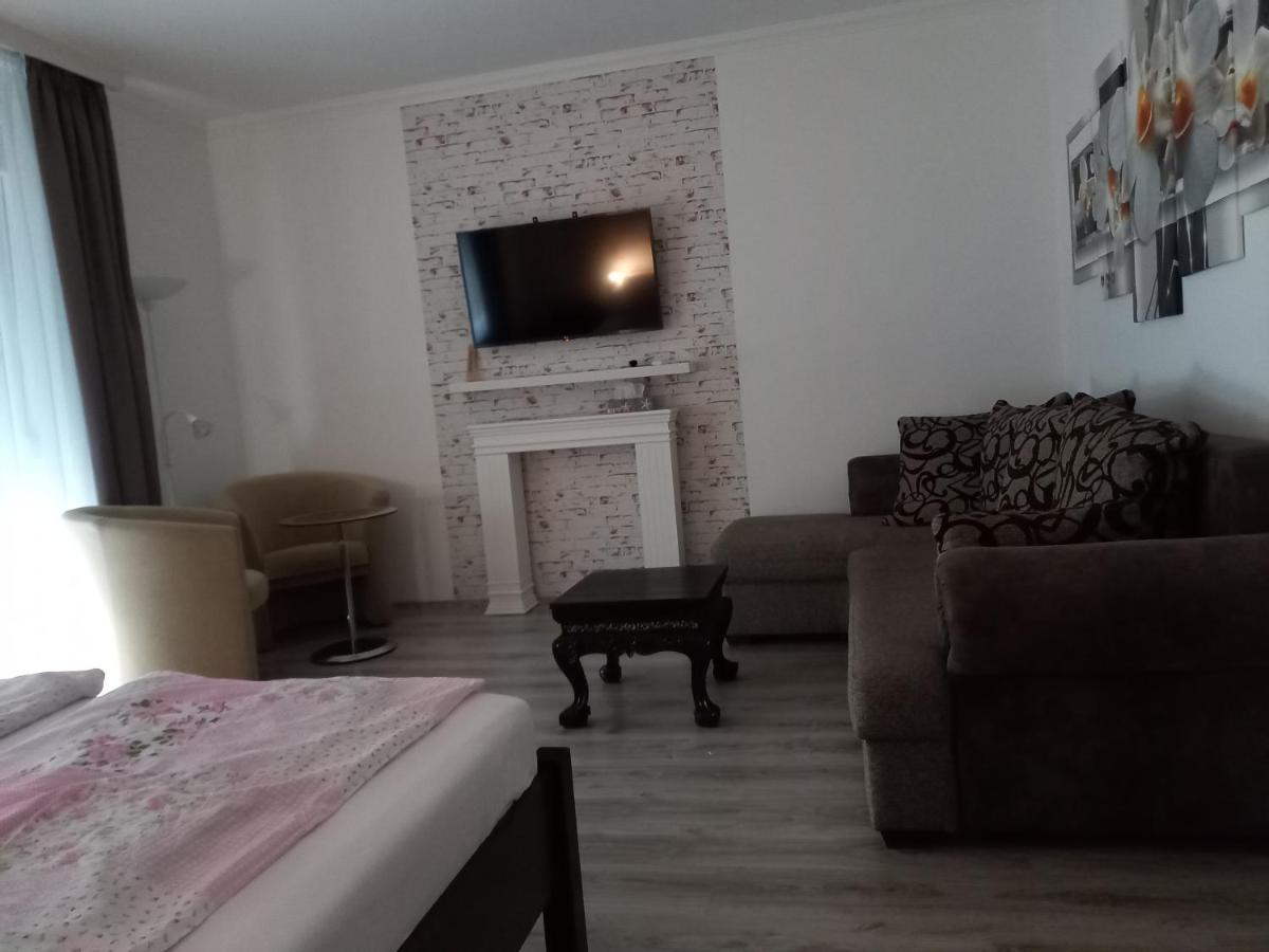 Kardos Apartman Debrecen Exterior photo