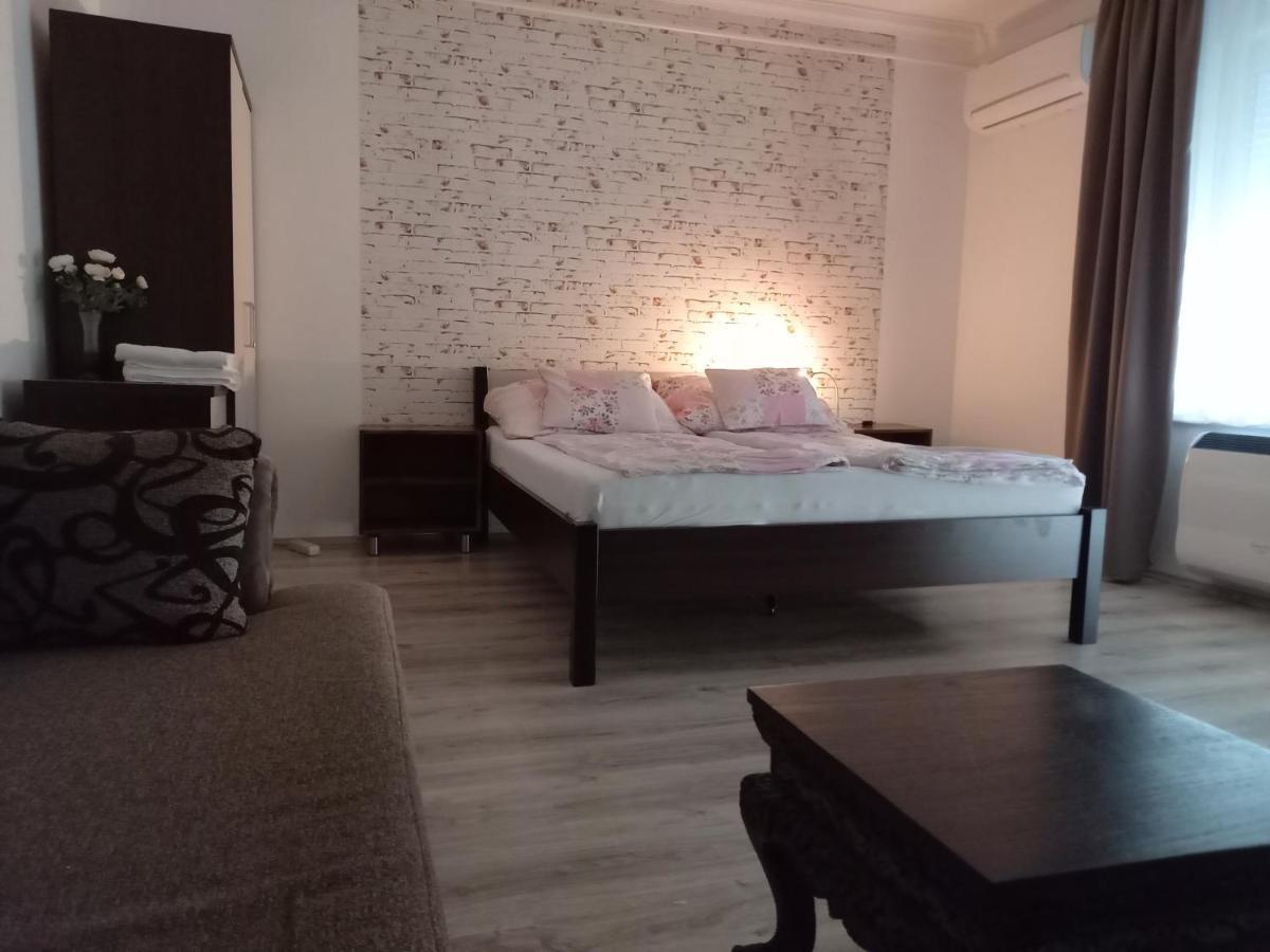 Kardos Apartman Debrecen Exterior photo